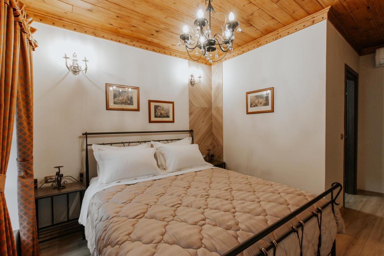 Hotel Ss Kekezi Gjirokaster Bagian luar foto