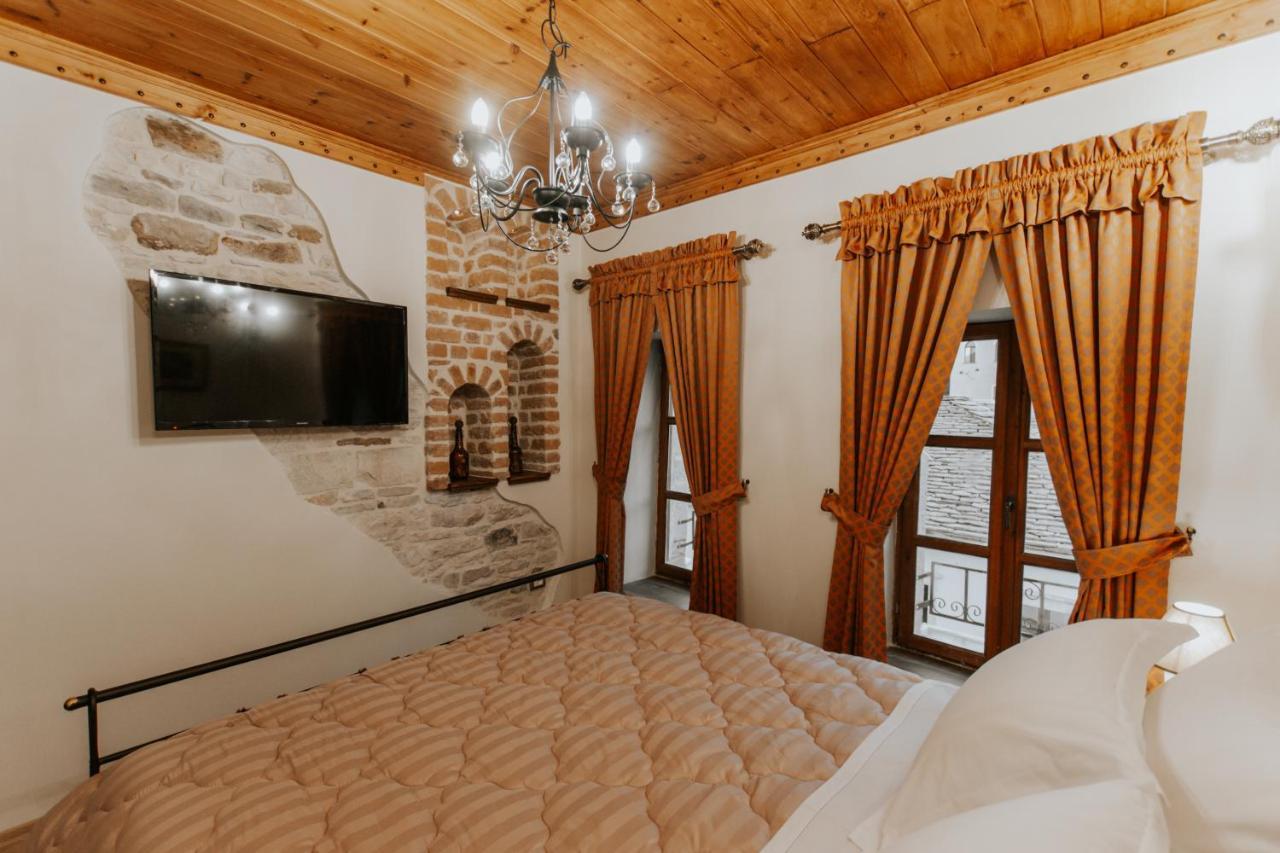 Hotel Ss Kekezi Gjirokaster Bagian luar foto